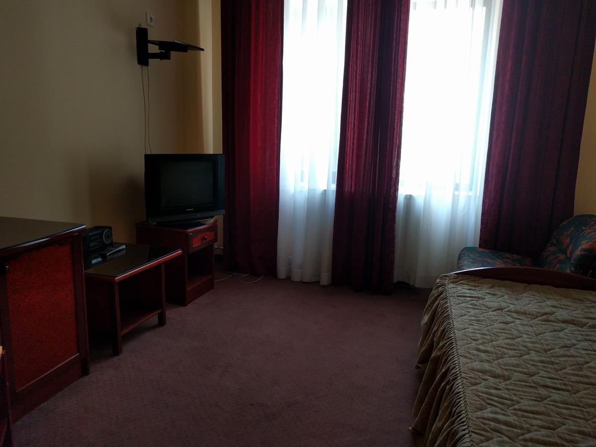 Hotel Vodno 斯科普里 外观 照片
