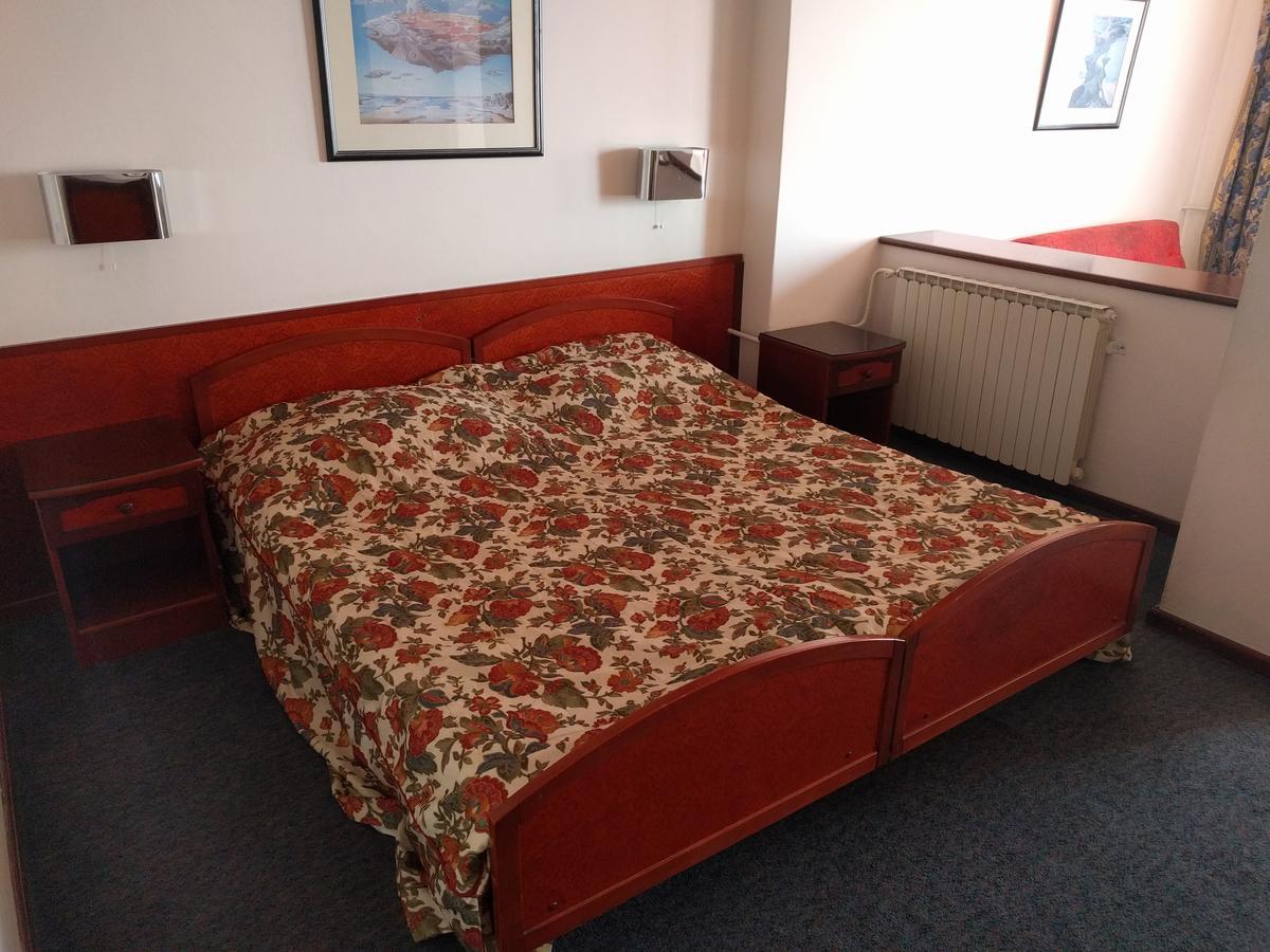Hotel Vodno 斯科普里 外观 照片