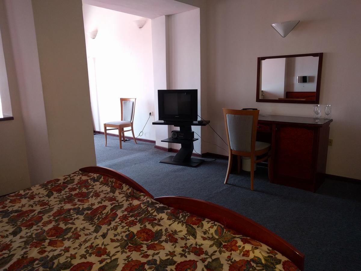 Hotel Vodno 斯科普里 外观 照片