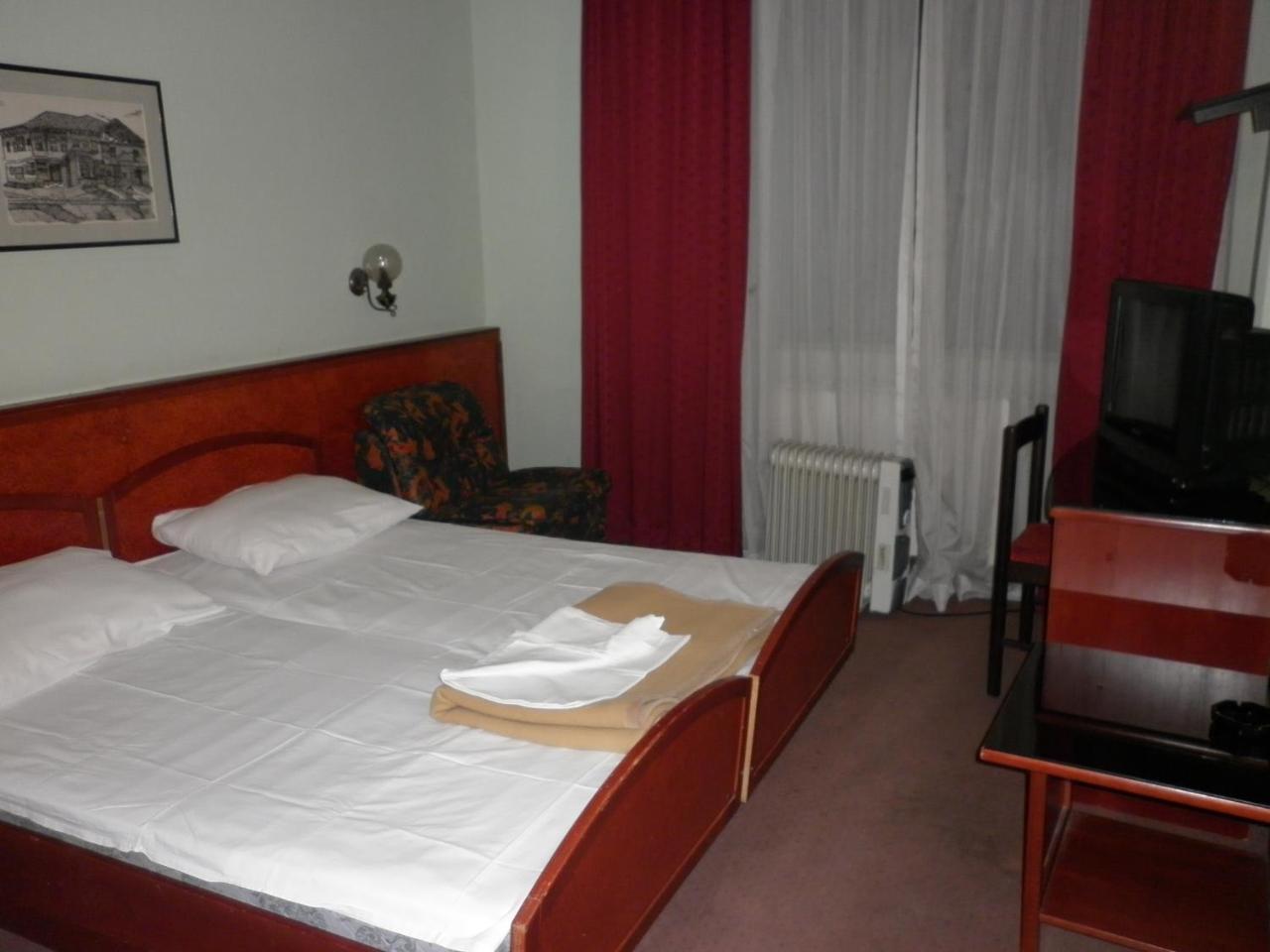 Hotel Vodno 斯科普里 外观 照片